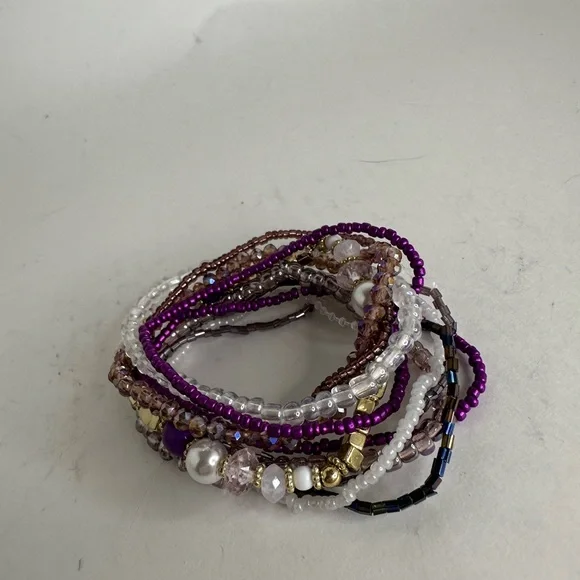 Multi-Color Beaded Bracelet Set - Picture 4 of 7